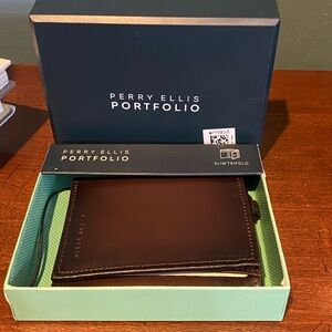 Perry Ellis Michigan slim trifold brown - New in Box with Tag